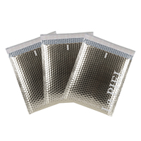 Enveloppes à bulles thermiques de taille personnalisée enveloppes isolées auto-scellantes sacs d'expédition réfrigérés en aluminium réfléchissants