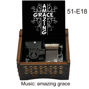 Caja de Música Vintage de Madera con la Canción de Góspel "Amazing Grace", Regalo Cristiano Perfecto - Product Image 5