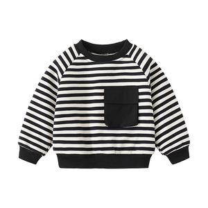 2024 collezione di abbigliamento per bambini autunno inverno Pullover in velluto a righe bianche nere con tasca a patta pantaloni Casual per bambini - Product Image 2
