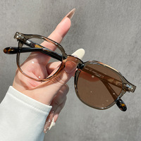 Monture de lunettes photochromiques Monture de lunettes TR90 Lunettes optiques Anti-lumière bleue Transparente Gris Noir Monture de lunettes Femme