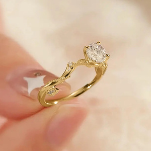 Anello a quattro punte con rametto scintillante per donna, elegante gioiello da dito alla moda - Product Image 2