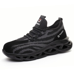 <b>Men's</b> Light and Breathable <b>Work</b> <b>Shoes</b> with Mesh Fabric - Product Image 4