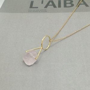 A2143 <span class=keywords><strong>collier</strong></span> pendentif en pierres précieuses brutes naturelles chaudes <span class=keywords><strong>collier</strong></span> pendentif en quartz avec pierre de naissance en cristal avec chaîne en <span class=keywords><strong>or</strong></span> 18 carats - Product Image 5