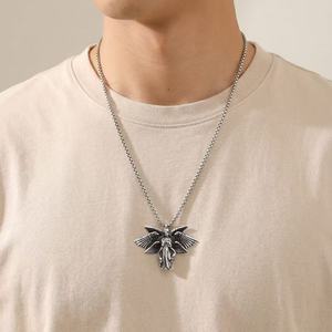 Collana da Uomo alla Moda Europea, Stile <span class=keywords><strong>Dark</strong></span> Trendy, Ciondolo a Forma di Strega/Angelo, Personalizzata, in Acciaio Inossidabile, con Motivo a Farfalla - Product Image 4
