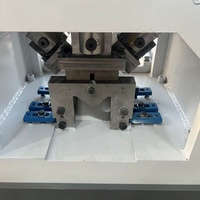 Machine à poinçonner l'acier pour la perforation de trous dans les étagères et les structures en acier