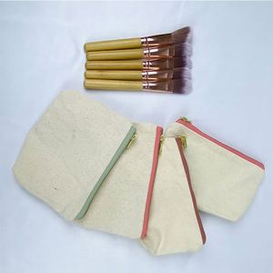 Pochette en toile portable de grande taille de qualité OEM, sac cosmétique personnalisé avec fermeture éclair dorée personnalisée - Product Image 6