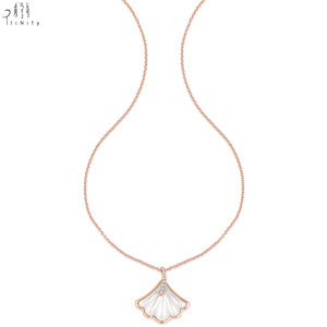 Hong Kong Supplier Natural White Mother-of-Pearl With Natural Diamond Necklace 18K Rose Gold Pendant Necklace For Women's Gift - Product Image 4