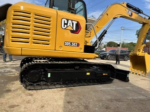 Mini-excavatrice CAT 305.5E2, 3 tonnes, excavatrice hydraulique sur chenilles avec godet de terrassement d'une capacité de 0,12 m³ - Product Image 5