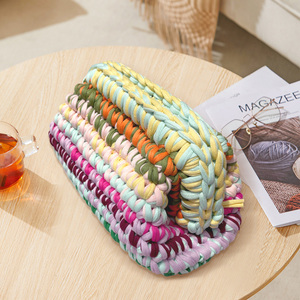 Borsa per il Trucco in Filato di T-Shirt Riciclato Eco-Friendly, Organizer Cosmetico di Lusso Fatto a Mano con Logo Personalizzato per Marchi - Product Image 2