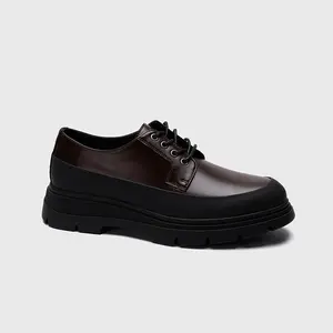 Fabricante más reciente Slip On PU cuero vestido mocasines zapatos para hombres zapatos de vestir