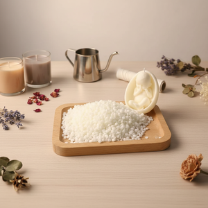 <span class=keywords><strong>Cire</strong></span> <span class=keywords><strong>de</strong></span> <span class=keywords><strong>soja</strong></span> <span class=keywords><strong>de</strong></span> haute qualité 10 kg 20 kg, flocons <span class=keywords><strong>de</strong></span> <span class=keywords><strong>soja</strong></span> non parfumés <span class=keywords><strong>pour</strong></span> bougies, <span class=keywords><strong>cire</strong></span> <span class=keywords><strong>de</strong></span> <span class=keywords><strong>soja</strong></span> en gros <span class=keywords><strong>pour</strong></span> la fabrication <span class=keywords><strong>de</strong></span> bougies - Product Image 1