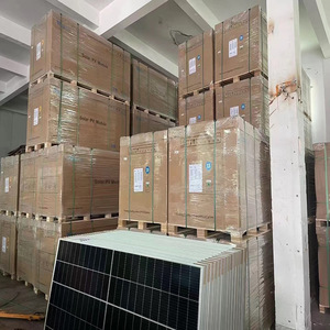 แผงโซลาร์เซลล์แบบโมโนคริสตัลไลน์ Q1 ขนาด 530W 535W 540W เซลล์ขนาด 182 มม. เทคโนโลยี PERC สำหรับติดตั้งบนหลังคาเชิงพาณิชย์ - Product Image 4