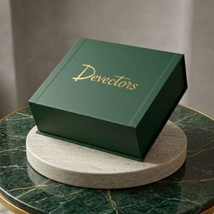 Caja de Regalo Magnética Personalizada Reciclable con Forro de Esponja, Laminación Mate para Set de Cuidado de la Piel, Embalaje de Papel Rígido Blanco con Cinta y Bandeja - Product Image 1