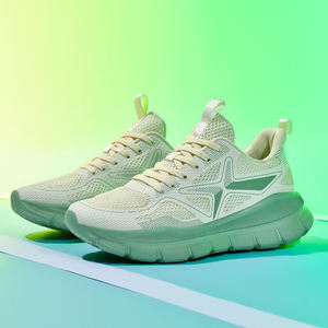 Baskets décontractées élégantes, légères et respirantes pour le basketball, le tennis, l'hiver et le printemps, chaussures de course à semelle épaisse pour couple en maille - Product Image 1