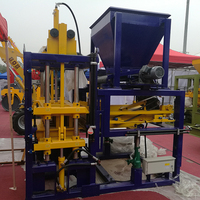 Mesin Blok untuk Dijual Mesin Bata Otomatis Mesin Blok Beton Mesin Paving Semen Pabrik Blok Beton Berlubang Interlocking
