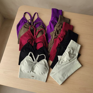 Ensemble de yoga pour femmes, couleur unie, soutien-gorge à bretelles croisées, leggings taille haute, respirant, sans couture, ensemble 2 pièces longueur intégrale - Product Image 1