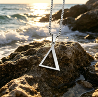 Collier triangulaire en acier inoxydable étanche, plaqué or 18 carats, pendentif géométrique creux, chaîne maille gourmette, bijoux unisexe, cadeau