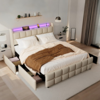 Modernes Beige-Graues Stoffbett mit Seitenpanel, Ladeanschlüssen, Fernbedienung, Farbigen Nachtlichtern und Schubladenspeicher