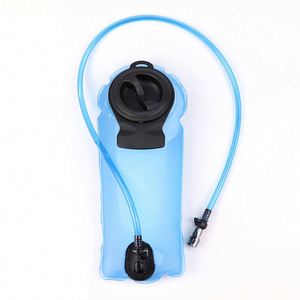 MUESTRA GRATUITA: Bolsa de agua portátil de 3L con sistema de presión BSCI, para ducha, de marca Well, personalizable, con capota de repuesto. - Product Image 4