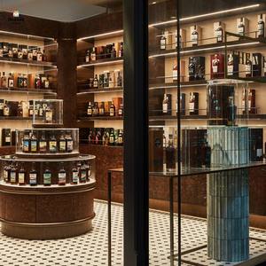 Muebles Personalizados para Tiendas de Cigarros y Vinos |   Exhibidor de Tabaco de Madera |   Vitrina LED para Licores para Decoración de Tiendas Minoristas - Product Image 1