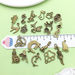 Breloques Chat en Bronze Antique, Alliage de Zinc, Forme Animale, Accessoires de Bijoux DIY pour Projets Créatifs, Cadeau Unisexe, Pendentifs Breloques - Product Image 3