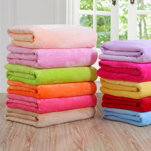 Wholesale Solid Lightweight Home Flannel Blanket for Winter <strong>Super</strong> <strong>Soft</strong> Knitted Fleece <strong>Throw</strong> for Sofa Bedding and Decorative - Product Image 1