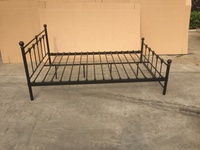 Lit Queen Size en Fer Forgé à Prix Abordable, Design Simple, Démontable, Vente en Gros