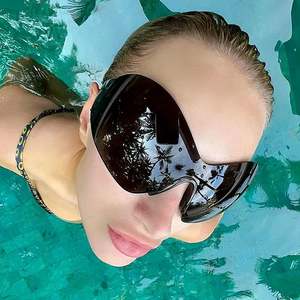 Lunettes de soleil de luxe de marque Y2K argentées, style sport, monture monobloc, protection UV400, surdimensionnées, style punk, pour femme - Product Image 3