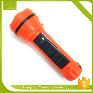 Lampe de poche LED en plastique à piles sèches légères de torche BN-401-1S à vendre - Product Image 6