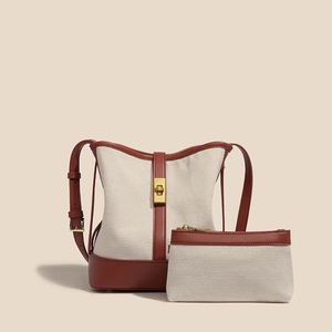 Bolso de Hombro Tipo Hobo de Cuero PU Personalizado con Hilo Teñido y Contraste de Color, Fabricación OEM y ODM, Exportación Profesional de Moda Femenina - Product Image 2