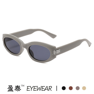 แว่นตา แว่นกันแดดทรงแคทอาย UV400 กรอบพีซี สไตล์ยูนิเซ็กส์ - Product Image 2