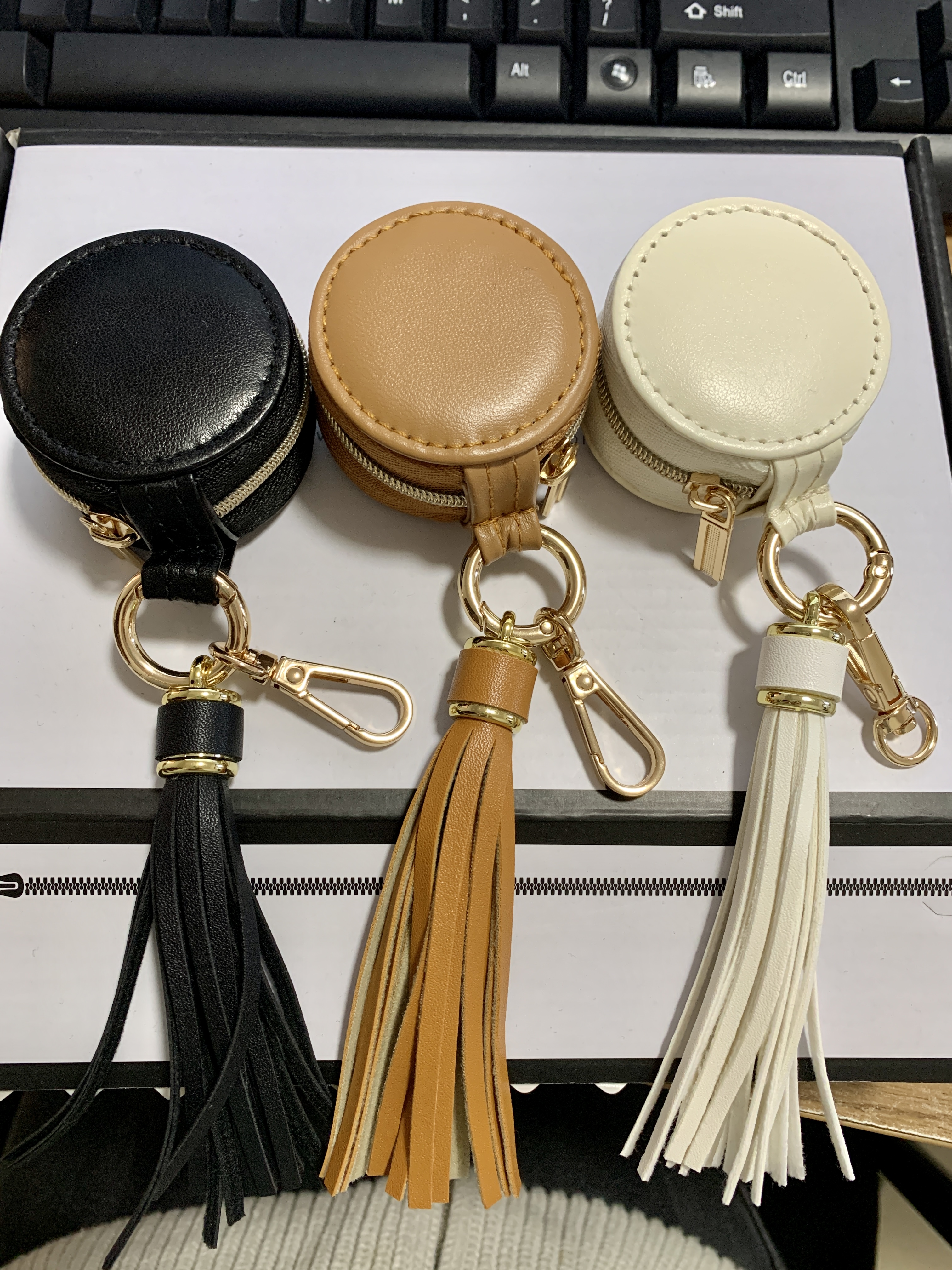 สีน้ำตาล