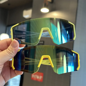 3301 nuovi <span class=keywords><strong>occhiali</strong></span> <span class=keywords><strong>da</strong></span> <span class=keywords><strong>sole</strong></span> colorati per bambini ragazzi e ragazze che guidano <span class=keywords><strong>occhiali</strong></span> <span class=keywords><strong>da</strong></span> <span class=keywords><strong>sole</strong></span> sportivi per bambini a prova di vento <span class=keywords><strong>occhiali</strong></span> <span class=keywords><strong>da</strong></span> <span class=keywords><strong>sole</strong></span> a prova di sabbia per adulti - Product Image 2