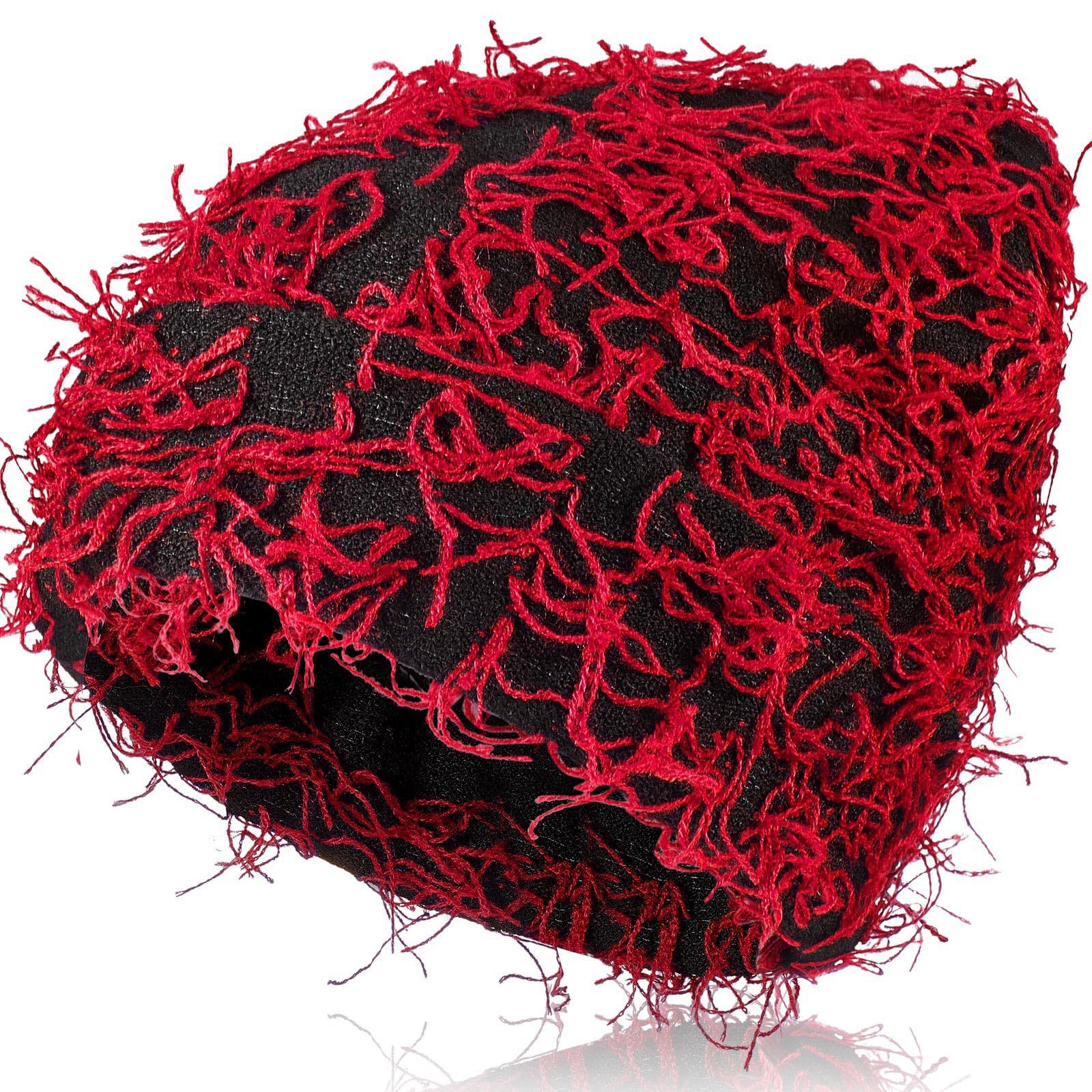 Barbe rouge sur fond noir