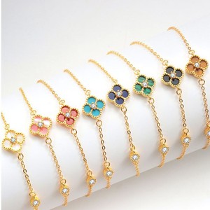 Conjunto de Joyería de Plata de Ley S925 con baño de Oro y Platino, Estilo Pastoral, Trébol de Cuatro Hojas, Amuleto de la Suerte, Ágata Negra y Blanca, para Mujer, de Diseñador Famoso - Product Image 2