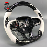 Volante Deportivo Personalizado de Fibra de Carbono Forjado con Cuero Blanco Perforado para Dodge Charger Challenger SRT RT con LED