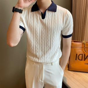 Chemise d'été pour homme style italien, respirante, texture jacquard, coupe ajustée, manches courtes, tendance mature, unie, 100 % polyester - Product Image 1