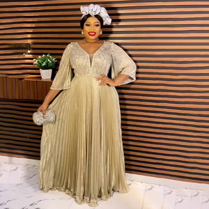 ชุดราตรีสไตล์แอฟริกันปี 2025 หรูหรา ประดับผงทอง จับจีบ และเพชร  คอวีลึก - Product Image 5