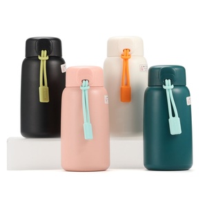 Botella de Agua Portátil de Acero Inoxidable de Grado Alimenticio de 400 ml con Filtro, Nueva Botella Térmica Aislada al Vacío para Niñas - Product Image 1