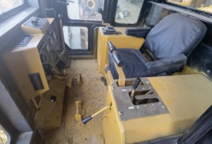 รถดันดินมือสอง Caterpillar D6G ลดราคาพิเศษ จัดส่งทั่วโลกโดยตรง รถบูลโดเซอร์สำหรับงานก่อสร้างหนัก - Product Image 6