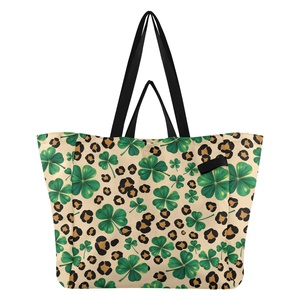 Bolsa de Compras Reutilizable con Diseño de Leopardo, Bolsa de Mano con Estampado Personalizado de Hojas de Trébol, Bolsa de Compras Plegable Grande de Lona - Product Image 1