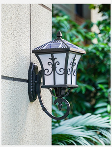 Farol de pared Solar al aire libre, aplique de pared tradicional clásico Victoria inalámbrico Dusk to Dawn, aplique de luz LED para montaje en pared <span class=keywords><strong>exterior</strong></span> - Product Image 2