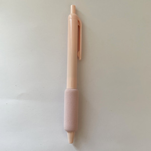 Toptan lüks 0.5MM geri çekilebilir jel mürekkep kalemler yüksek kalite özel Logo yumuşak kauçuk işareti jel kalemler - Product Image 6