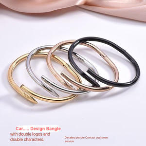 हॉट सेलिंग फैशन टाइटेनियम स्टील स्पाइक ब्रैसलेट डायमंड लक्जरी स्टेनलेस स्टील बहुमुखी जोड़े गैर-फिडिंग स्क्रू नाखून - Product Image 2