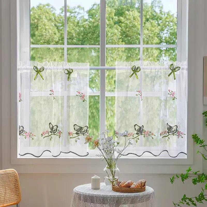 high quality pattern 100% polyester short blackout curtain