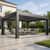 Pergola bioclimatique en aluminium à lames orientables avec portes vitrées, motorisée et étanche, pour villa