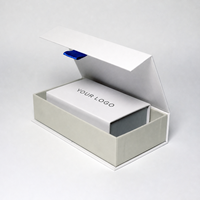 Boîte pliante personnalisable à fermeture magnétique Emballage en papier finition mate pour chaussettes, huiles essentielles, crème pour le visage et cils