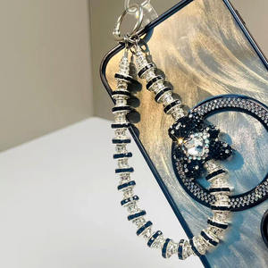 Cordones <span class=keywords><strong>para</strong></span> teléfono inteligente con purpurina y cuentas, correa de muñeca con dijes de cristal y osito de peluche de diamantes de imitación <span class=keywords><strong>para</strong></span> funda de móvil - Product Image 2