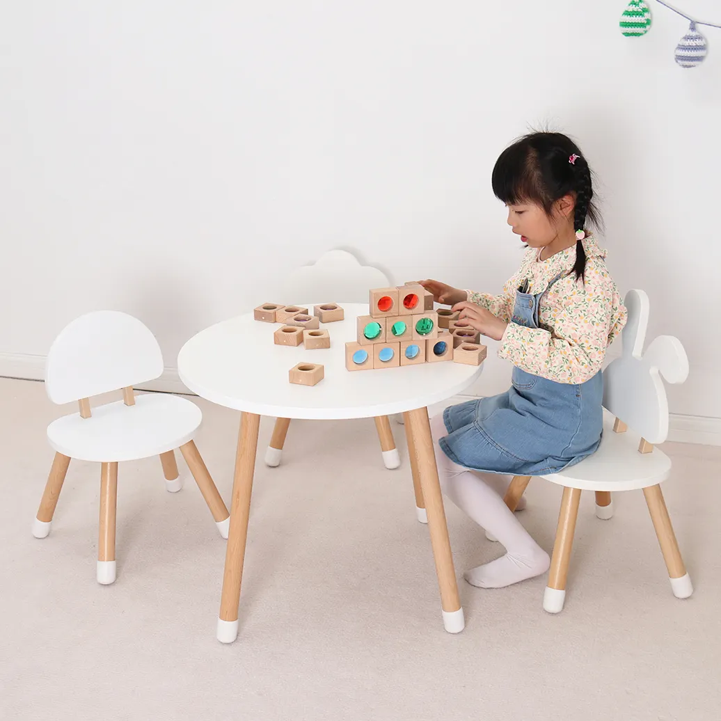 Insピンク木製モンテッソーリガールベッドルーム家具セット動物幼児学習テーブルと子供用椅子子供部屋プレイエリア