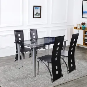 Mesa de jantar moderna elegante montada, textura de descascar, vidro com cadeira de costas altas
